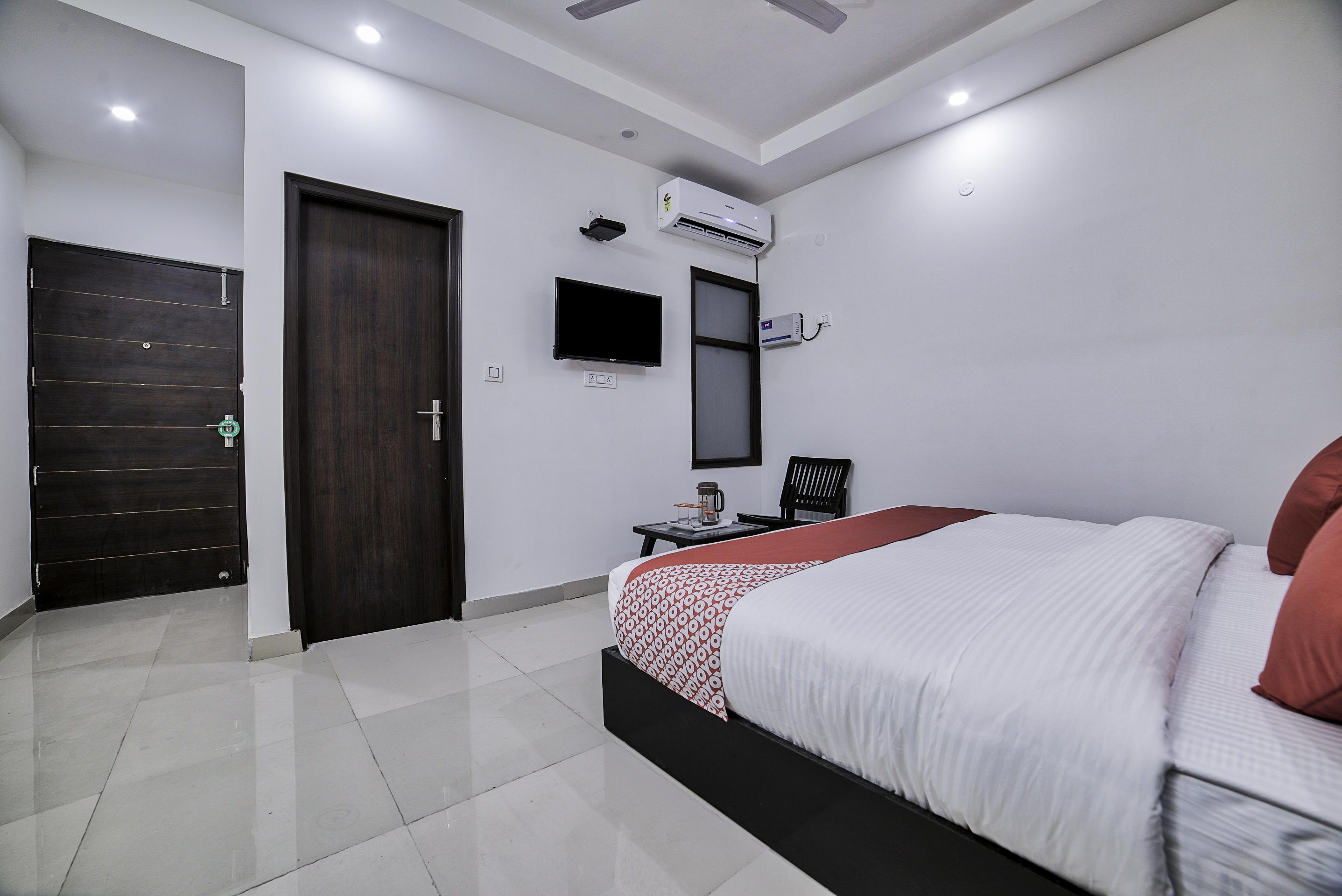 Hotel O Crown Residency Faridabad Zewnętrze zdjęcie
