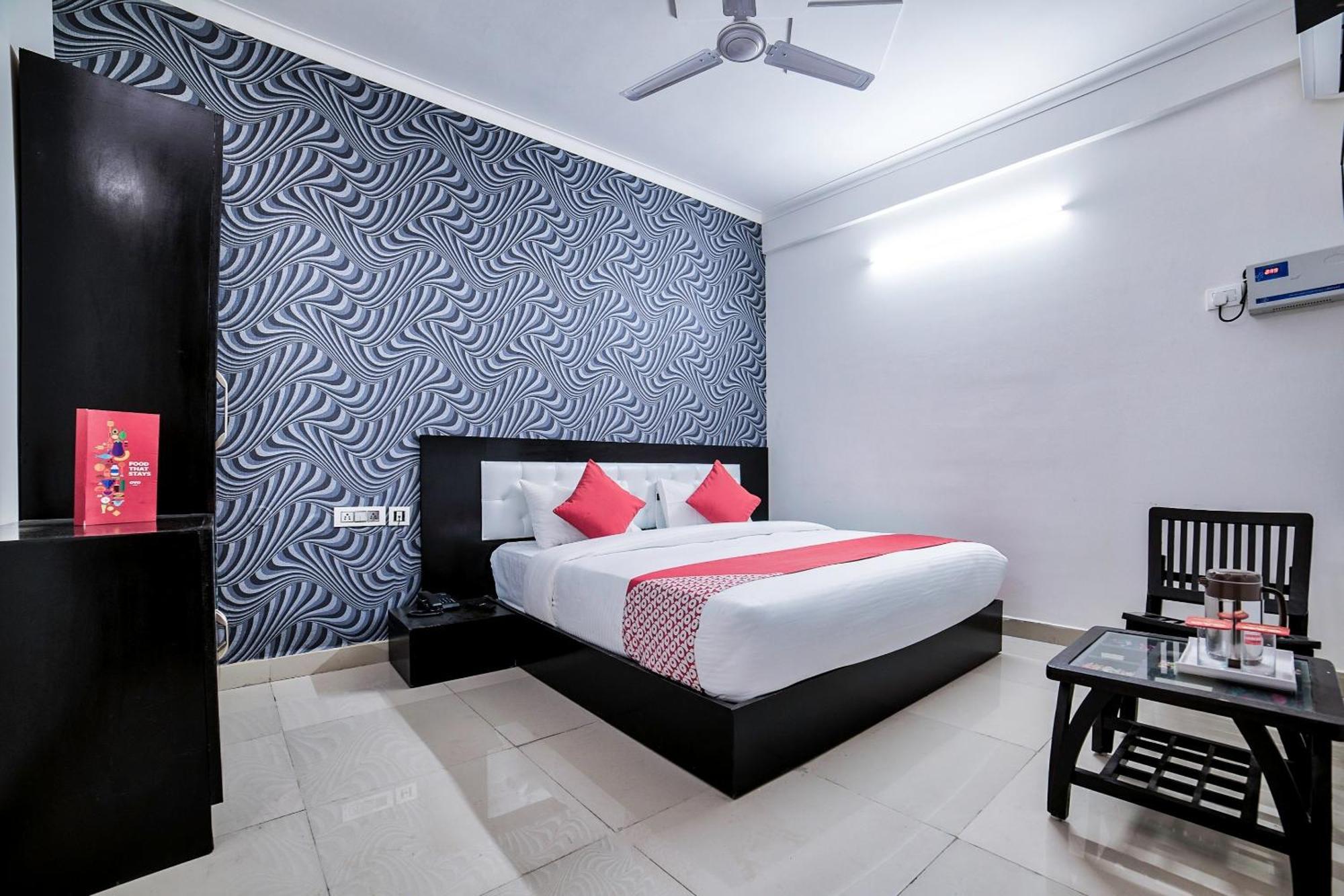 Hotel O Crown Residency Faridabad Zewnętrze zdjęcie