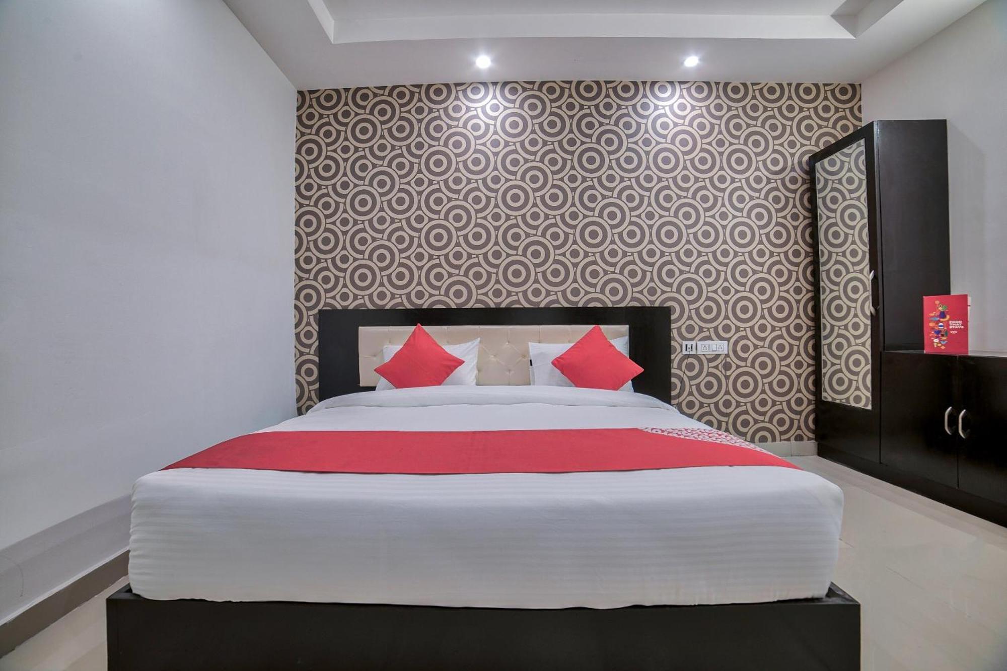 Hotel O Crown Residency Faridabad Zewnętrze zdjęcie